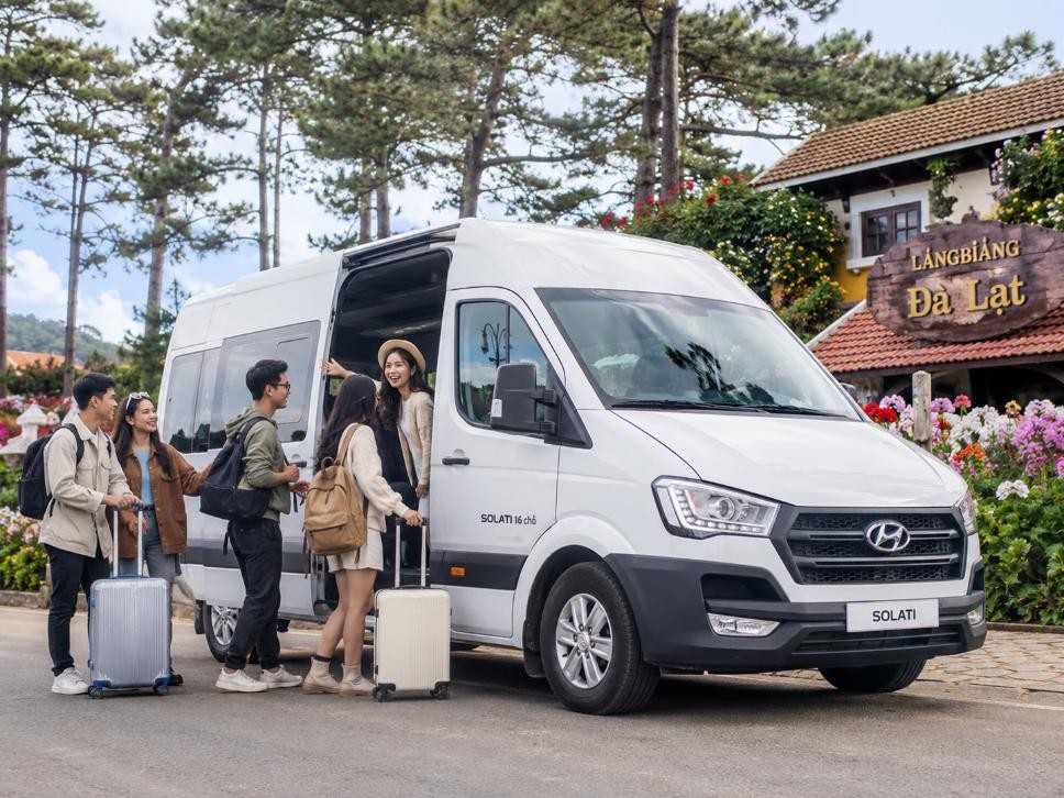 Thuê xe đi Đà Lạt giá rẻ, xe đời mới